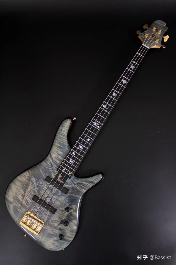你见过最好看的贝斯是哪一款