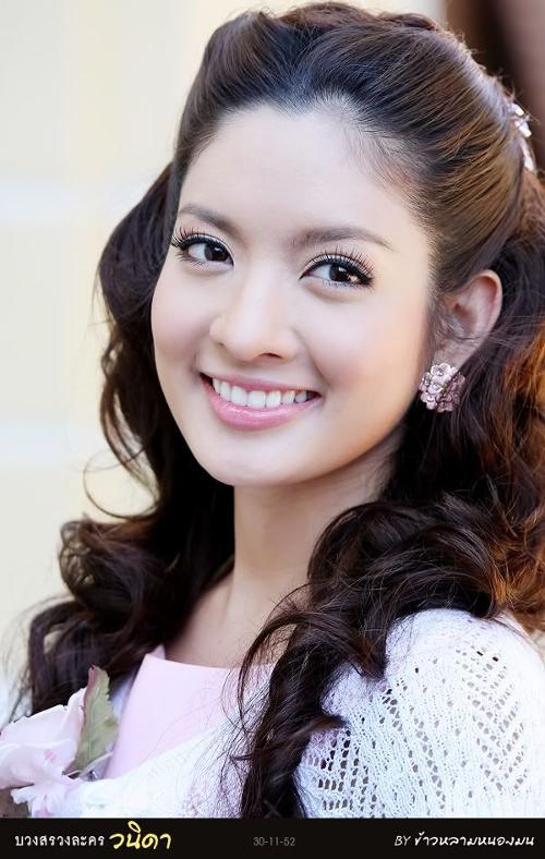 为什么泰国电视剧电影的女明星都能美到极致?是整容的吗?