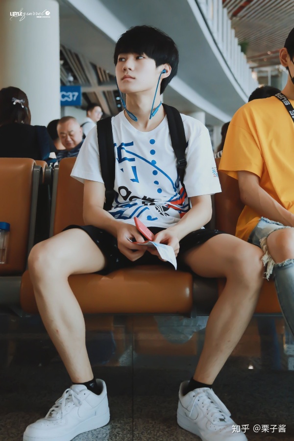如何看待tf家族719出道事件