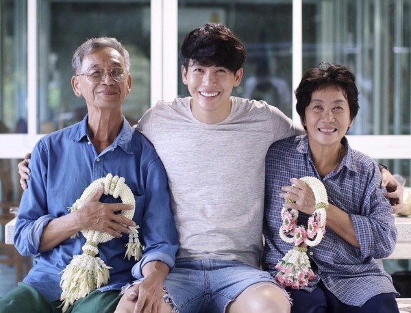 如何评价泰国男明星push的长相