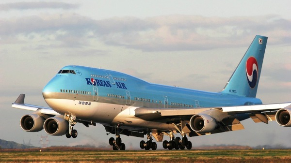 民用航空飞机的底色为什么基本上都是白色?