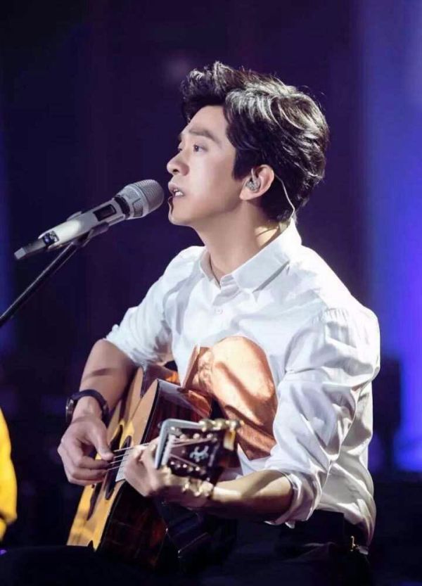 有没有长的帅唱歌又很好的男明星