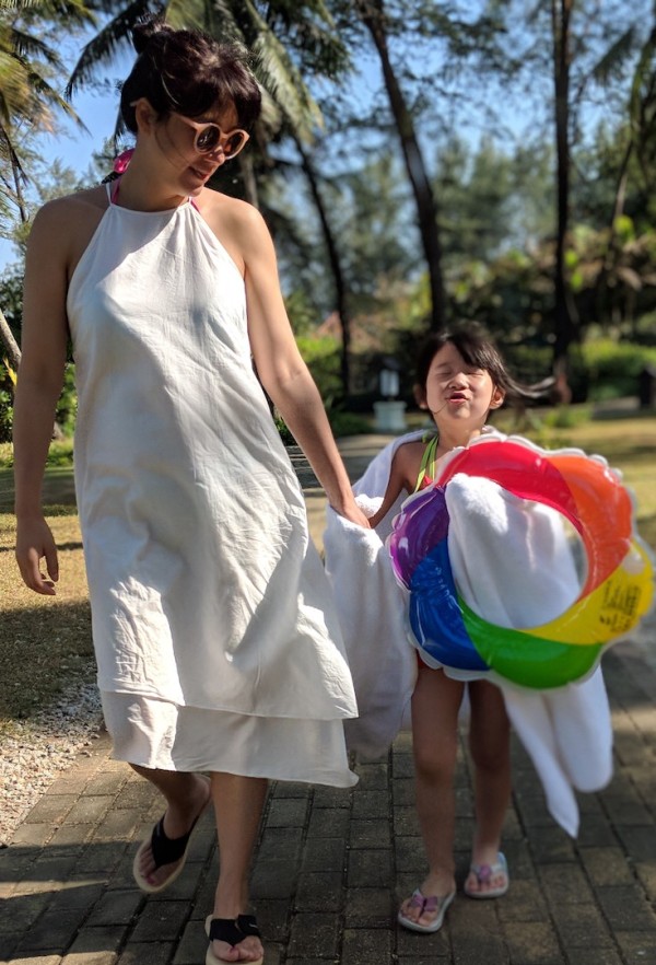 这张我女儿游泳的看着特别好,没有任何修图.