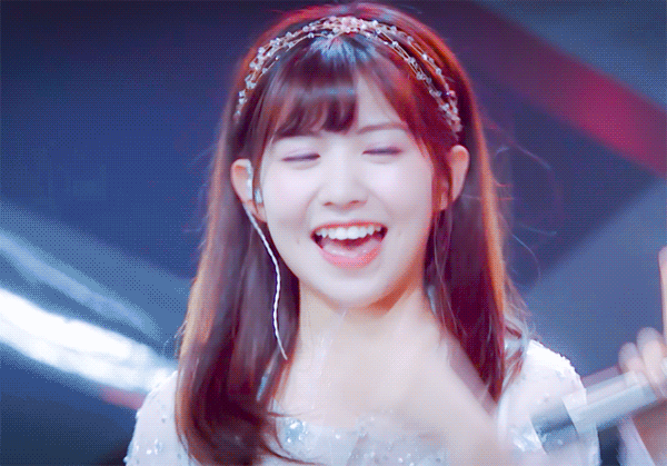 如何看待"火箭少女101"成团近四个月的成长?