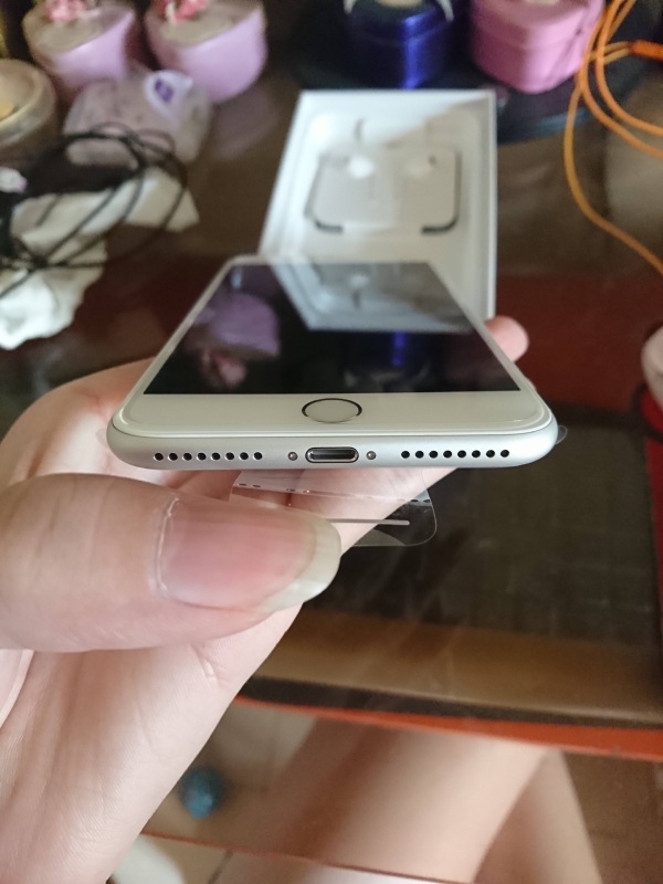 年前打算换手机iphone8p还是xr